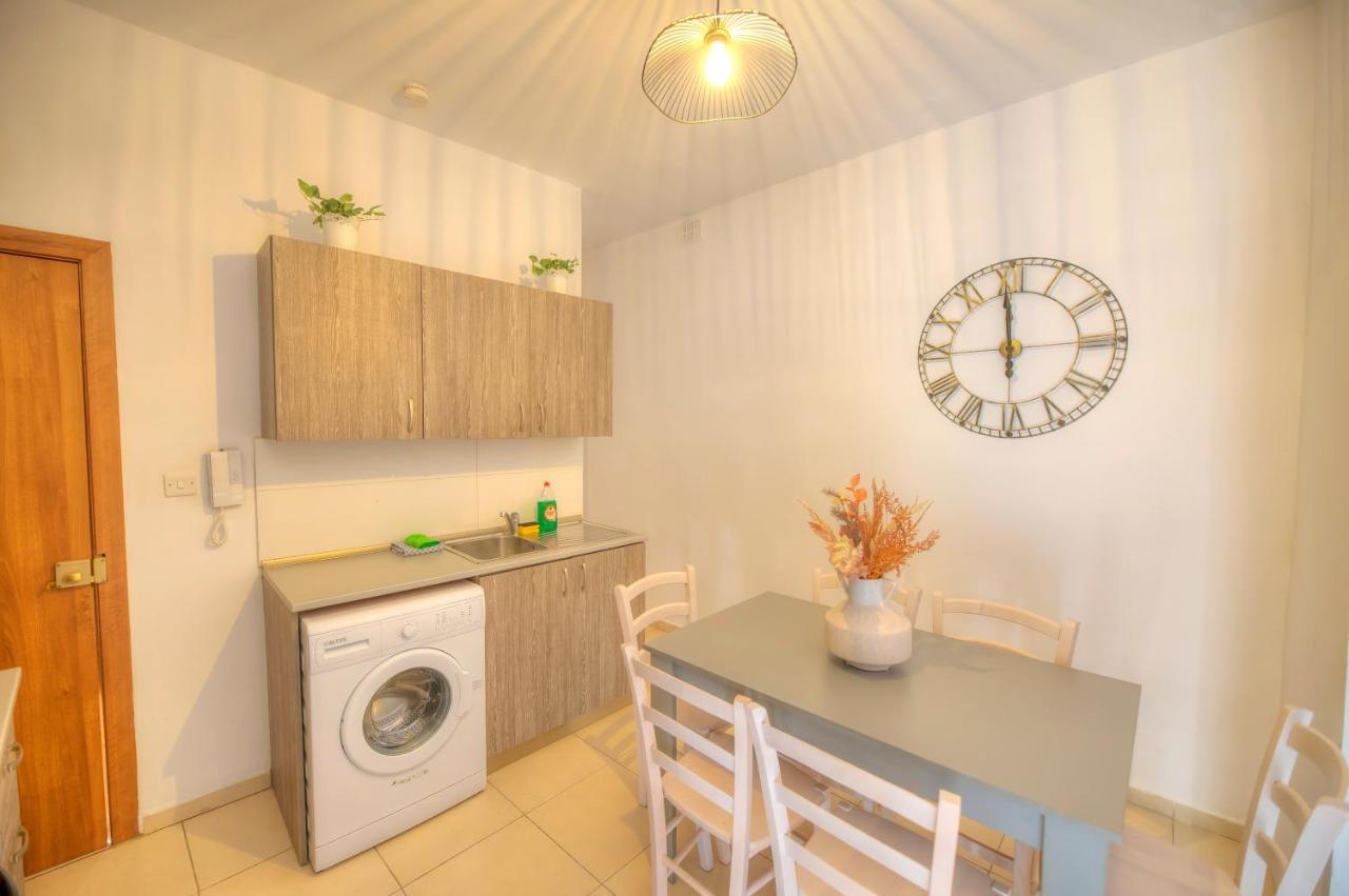 2Bedroom With Large Terrace In Paceville Jpor1-1 Сент Джулианс Экстерьер фото
